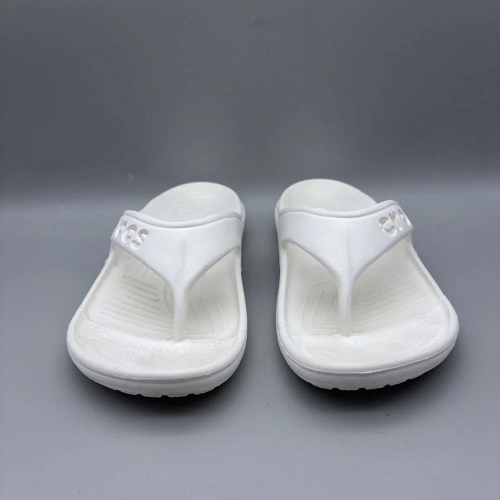 Crocs Flip Flop Mens 9 White Athena Thong Sandal Beach Casual Comfort